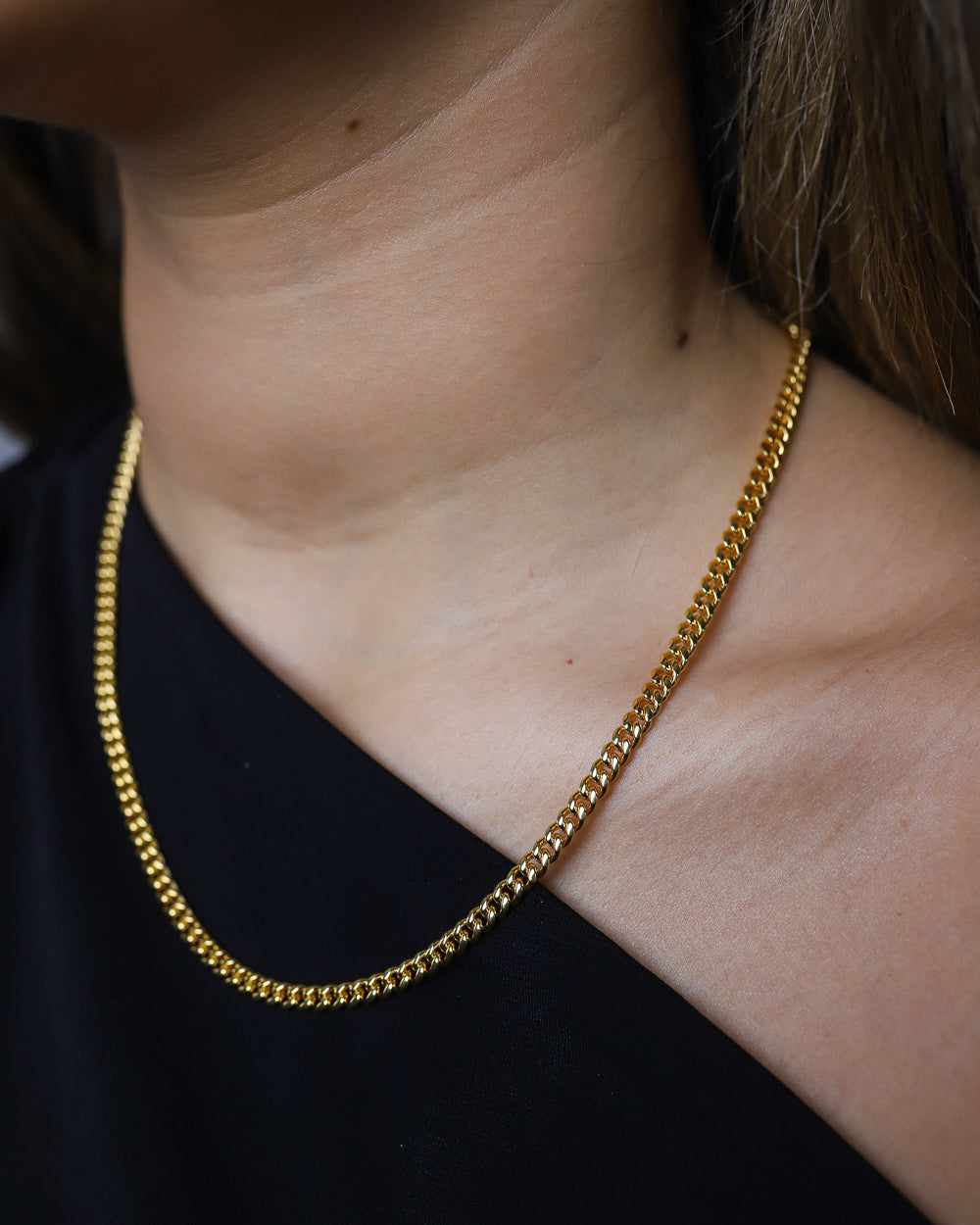 CLEAN CUBANA CHAIN. - 4MM GOLD