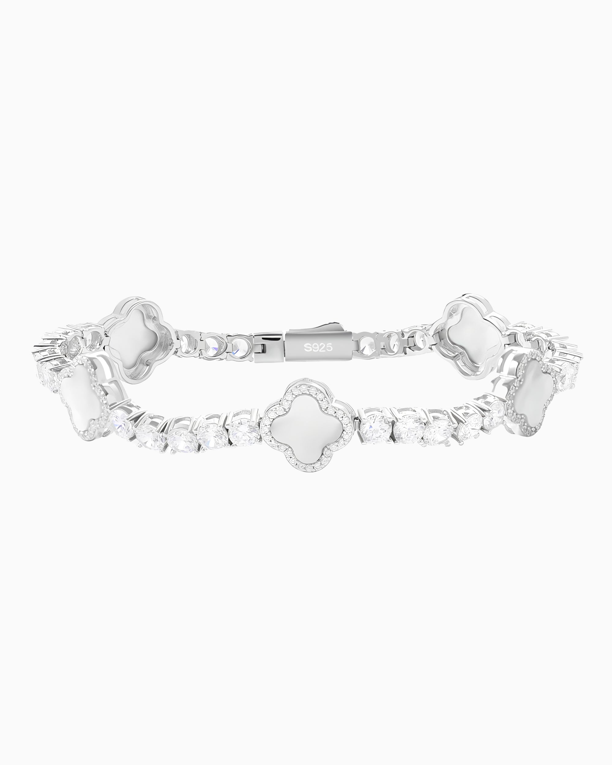 MOISSANITE PEARL CLOVERS BRACELET.